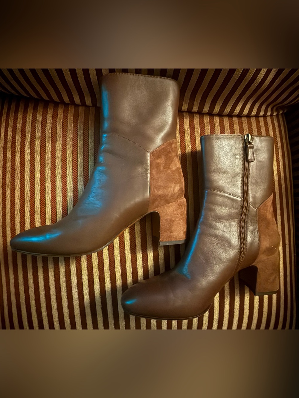 Aquatalia Women’s Brown Two-Tone Leather & Suede Block Heel Ankle Boots - Sz 8.5